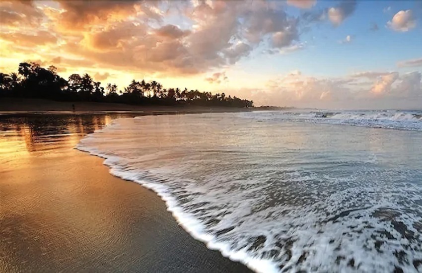 Balayı için Bali’yi Tercih Edenlere Gezilecek 13 Yer Tavsiyesi 13 Canggu Beach, Bali Adası