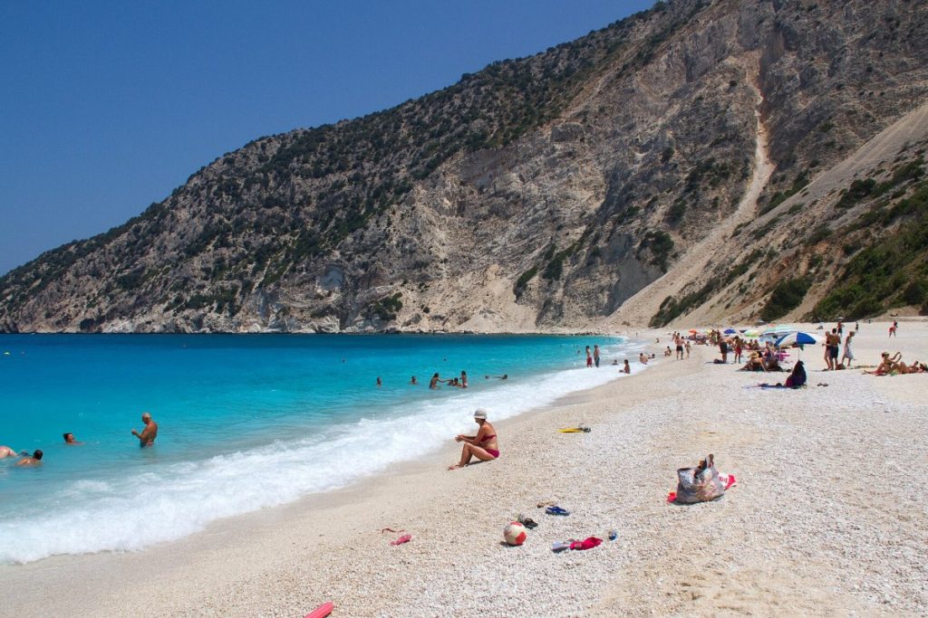 Myrtos Plajı: Dünyaca Ünlü Koy Nasıl Ziyaret Edilir