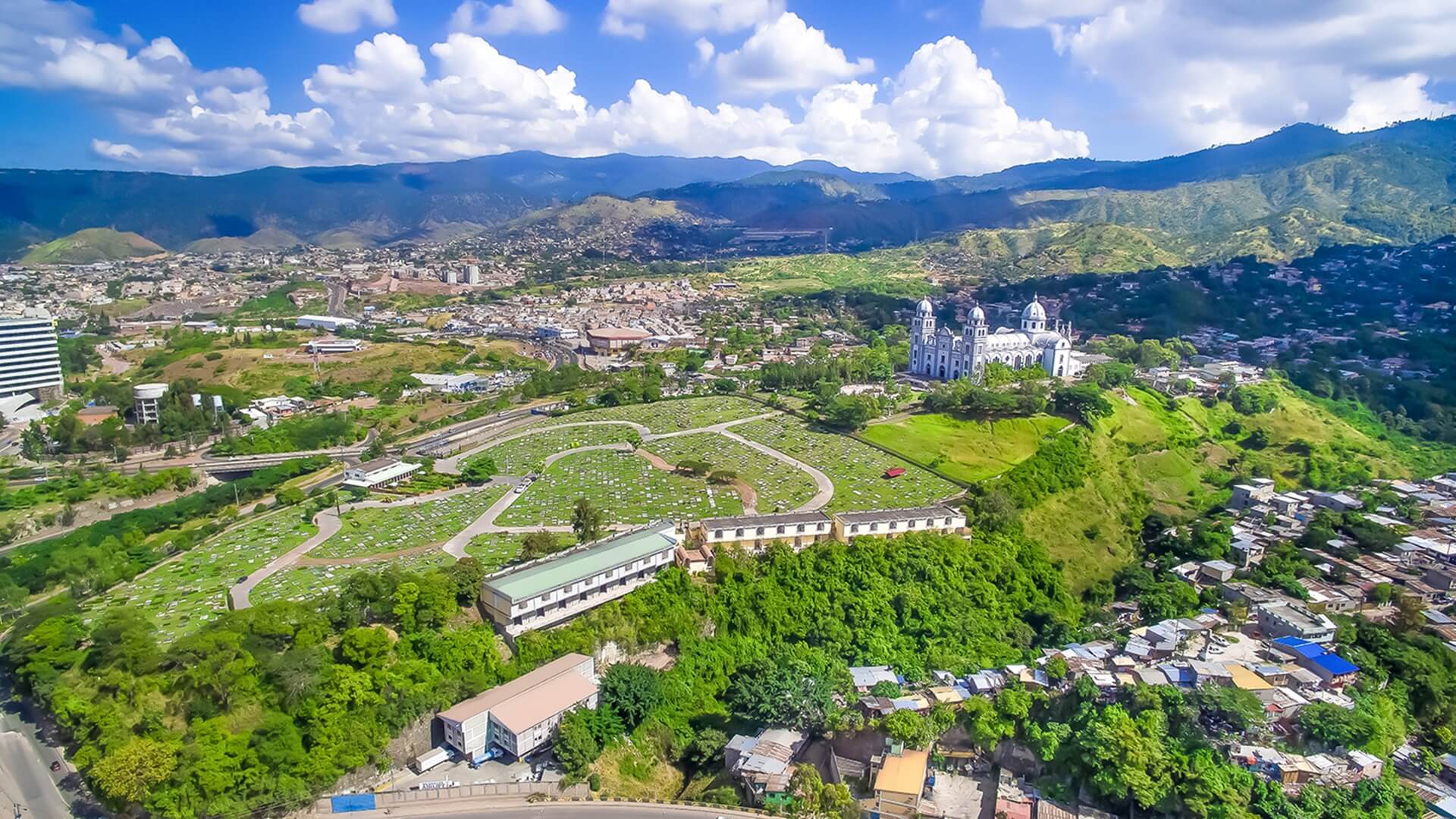 Honduras Uçakla Kaç Saat? 1 Honduras Uçakla Kaç Saat?